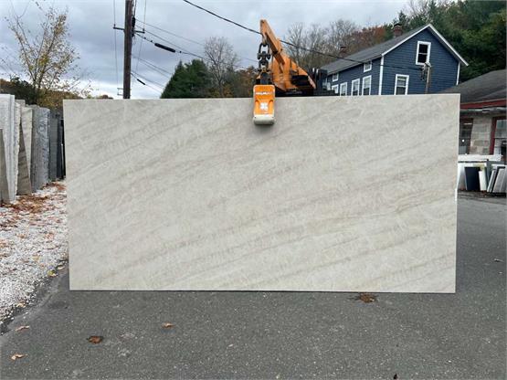 Taj Mahal Quartz by Eterno 